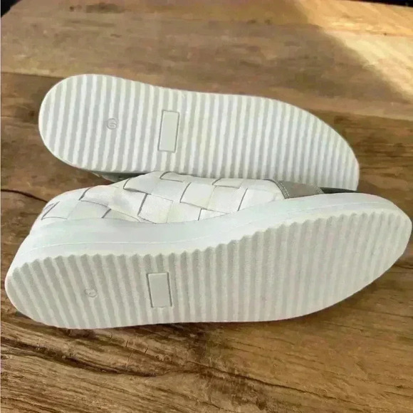 Diba True Yuli Ana Leather Sneakers ~ 10 ~ NEVER WORN! - Picture 11 of 12